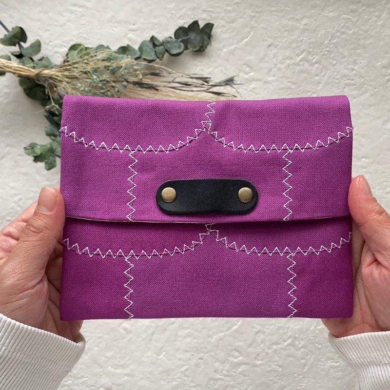 Patchwork pouch, purple - กระเป๋าเครื่องสำอาง - ผ้าฝ้าย/ผ้าลินิน สีม่วง