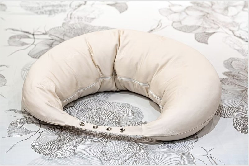 Horsehair moon pillow - Bedding - Other Materials 