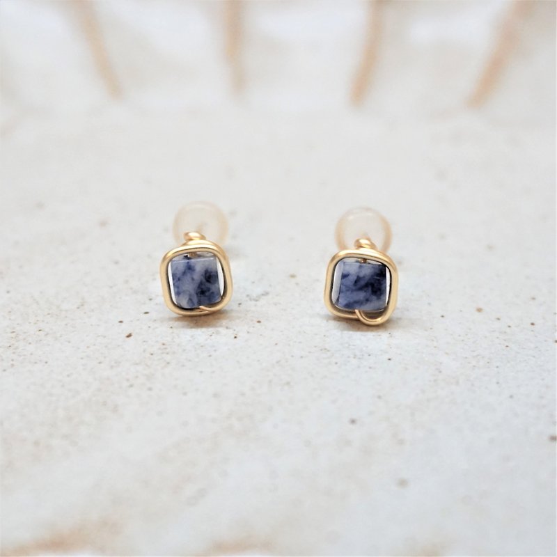 << Gold wire frame ear pin - soda stone >> 4mm square soda stone (also ear clip) - Earrings & Clip-ons - Semi-Precious Stones Blue