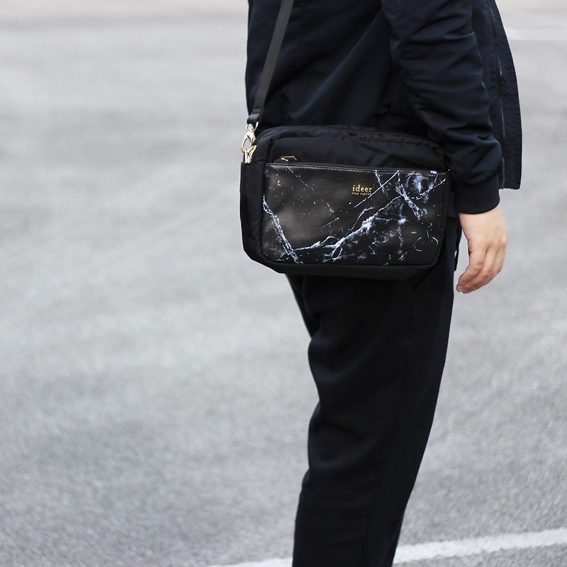 Kayton Black Marble Pattern Black Marble Leather Pattern Waterproof Nylon Side Back Handbag - กระเป๋ากล้อง - วัสดุอื่นๆ สีดำ
