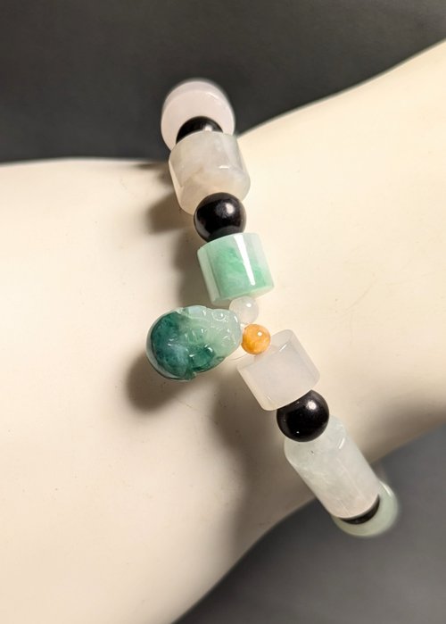 C.L Studio 天然緬甸冰種桶珠紫羅蘭 綠飄花貔貅翡翠 檀木珠 手工製