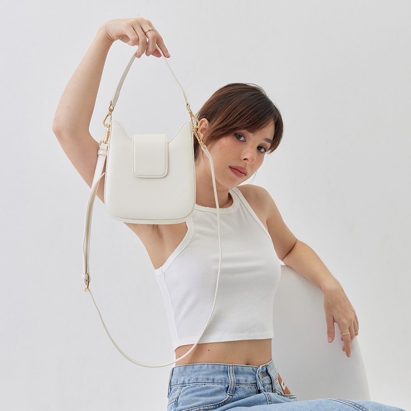 White Toast Bag - Handbags & Totes - Faux Leather White