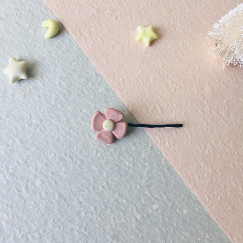 Christmas Collection - Little Pink Flower Ceramic Hair clip - เครื่องประดับผม - เครื่องลายคราม หลากหลายสี