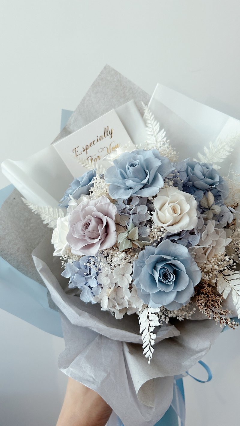 母の日 先生の日 フラワーギフト 紺碧の海色 永遠の花の花束 - ドライフラワー・ブーケ - 寄せ植え・花 透明