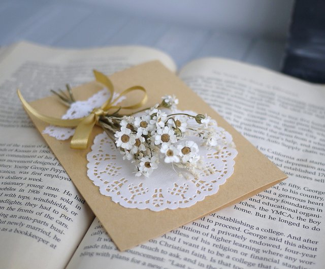 Christmas Tribute French White Plum Dry Flower Handmade Card Single Sale Shop Idun Flower Cards Postcards Pinkoi