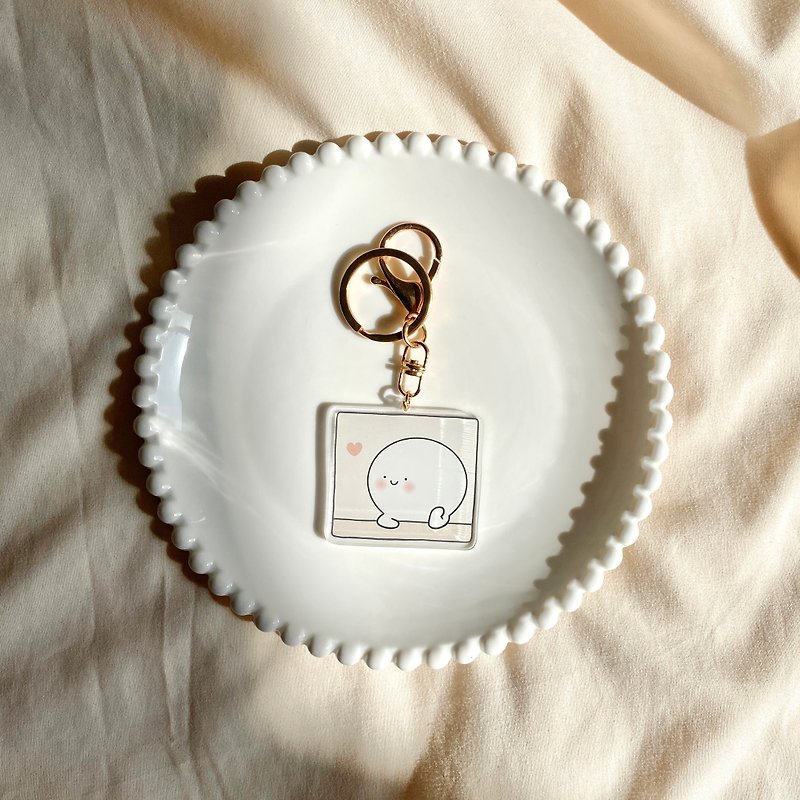 A Chou Acrylic Key Ring Illustration Charm - ที่ห้อยกุญแจ - อะคริลิค ขาว