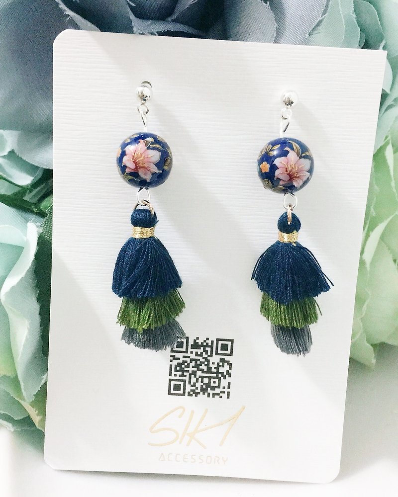 [Turnable Clip-On] Japan imported painted beads with layers of tassel earrings - ต่างหู - เงินแท้ สีน้ำเงิน