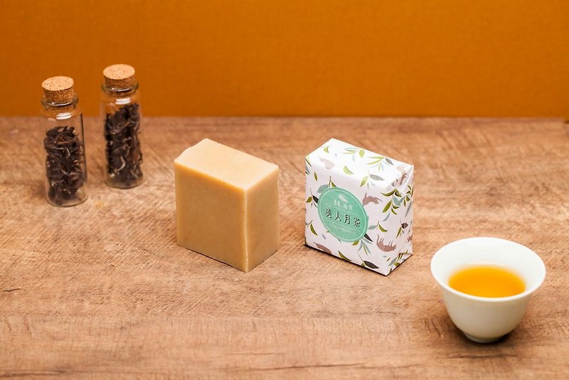 Beauty Moon Tea Plant Extract Beauty Handmade Soap - Body Wash - Essential Oils Gold