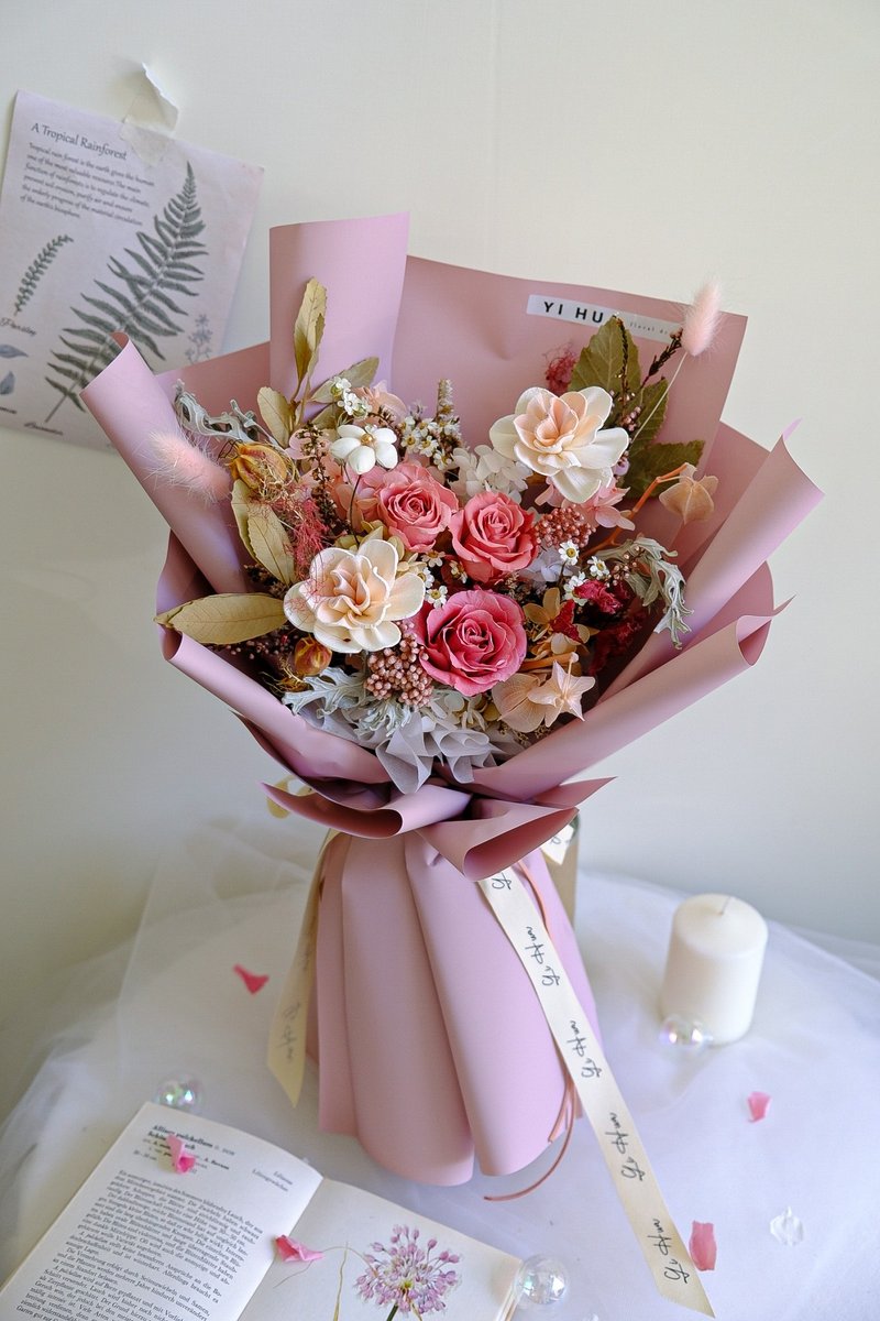 Pink Bubble Confession Bouquet - ช่อดอกไม้แห้ง - พืช/ดอกไม้ สึชมพู