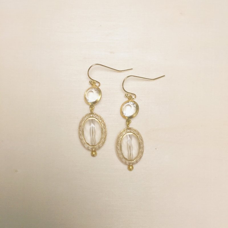 Vintage engraving transparent earrings - Earrings & Clip-ons - Resin Transparent