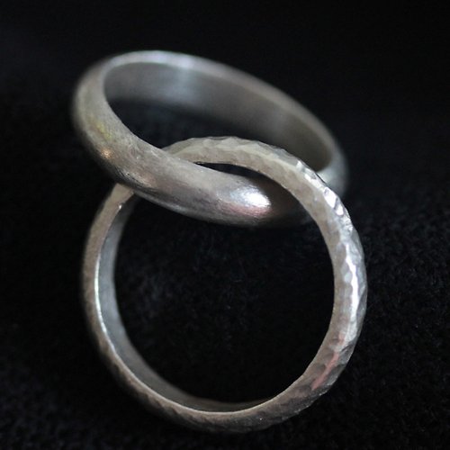 Stories of silver and silk Handmade Double interlocking Rings in 95% Thai silver (R0020)