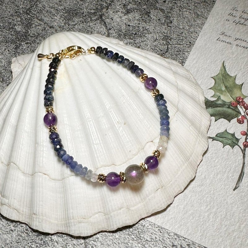 Sapphire bracelet - สร้อยข้อมือ - เครื่องประดับพลอย สีน้ำเงิน