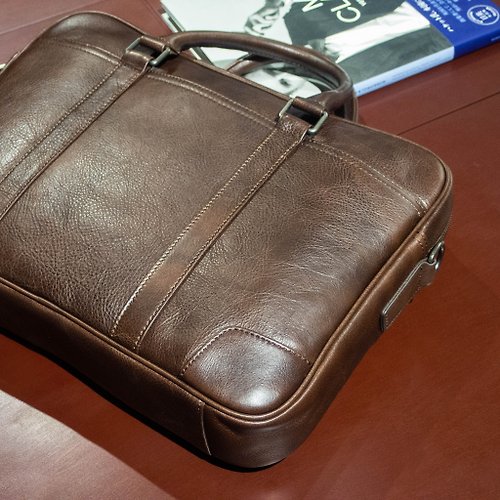 REGENT REGENT 15吋真皮公事包-咖 /15 inch Leather Briefcase - Brown