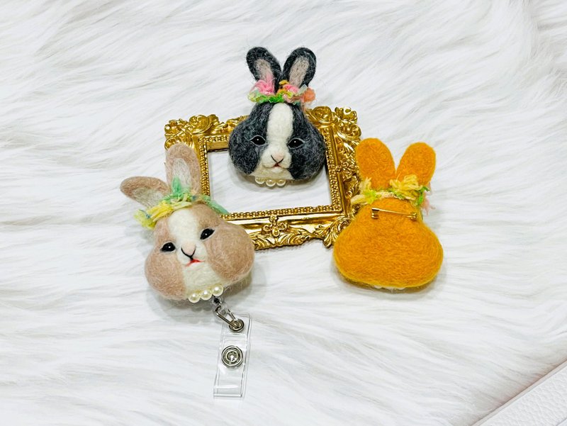 Spring flower rabbit wool felt brooch/pin/magnet/retractable buckle/document holder - เข็มกลัด - ขนแกะ 