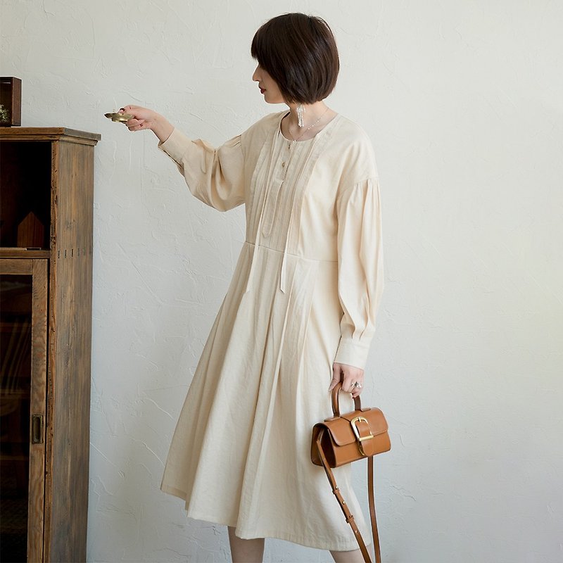 Apricot dress|One piece|One piece dress|Spring style|Polyester fiber|Sora-448 - ชุดเดรส - เส้นใยสังเคราะห์ 