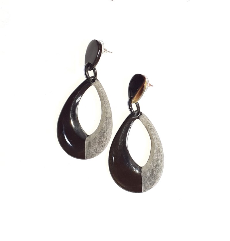 Half Matte Stud Earrings Women Jewelry Gifts Handmade Buffalo Horn Earrings - 耳環/耳夾/耳骨夾 - 其他材質 多色
