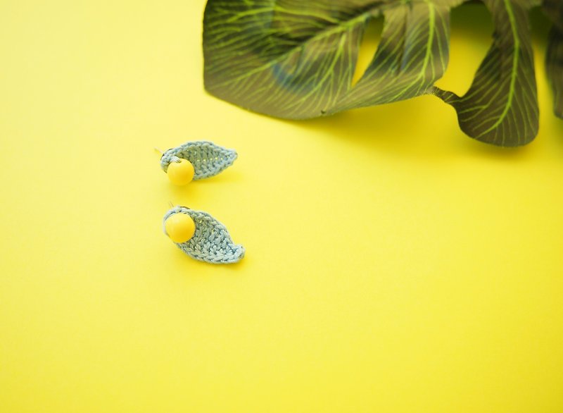 Japanese sky blue leaf woven piece with bright yellow color bead earrings - ต่างหู - งานปัก สีน้ำเงิน