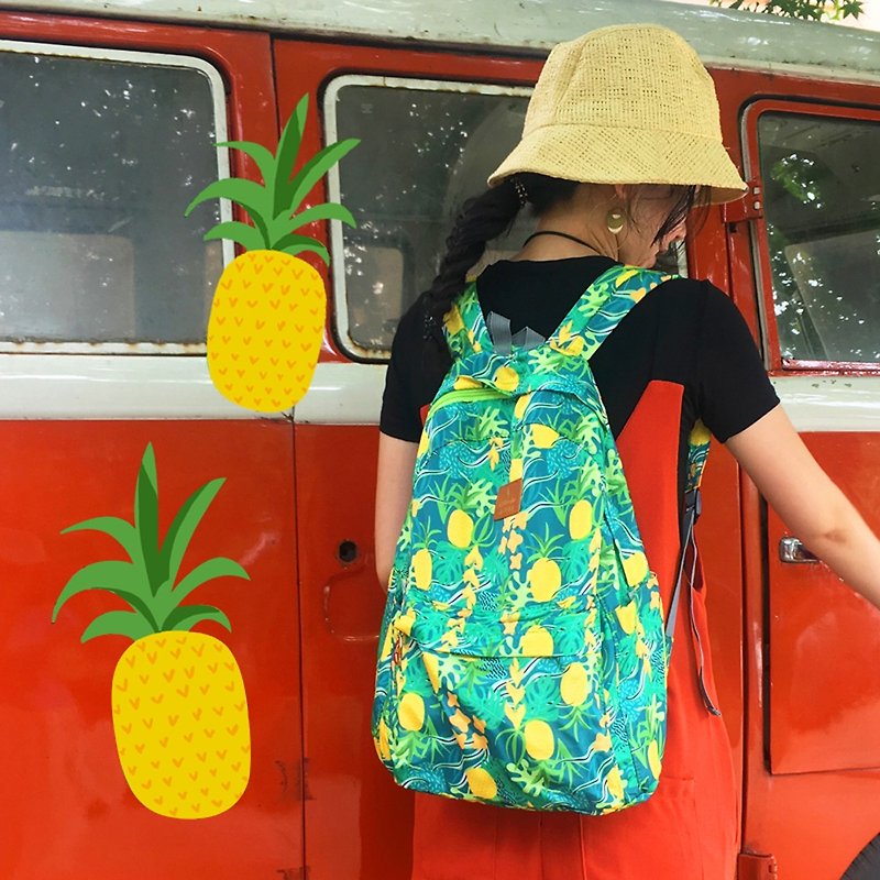 新款菠蘿元素折疊雙肩背包超輕旅行便攜輕薄包包女 - 後背包/書包 - 尼龍 