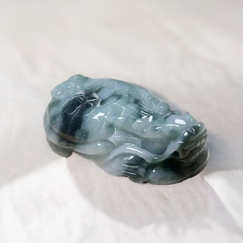 【吉祥‧長壽】飄藍花翡翠龍龜 | 天然緬甸A貨翡翠 | 送禮 - 吊飾/掛飾 - 玉石 多色