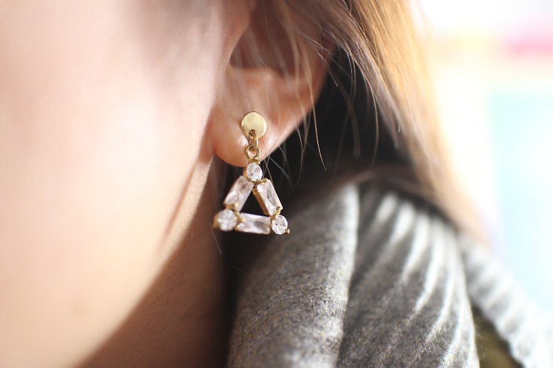 三角亮亮-黃銅耳環-可改夾 - 耳環/耳夾 - 銅/黃銅 金色