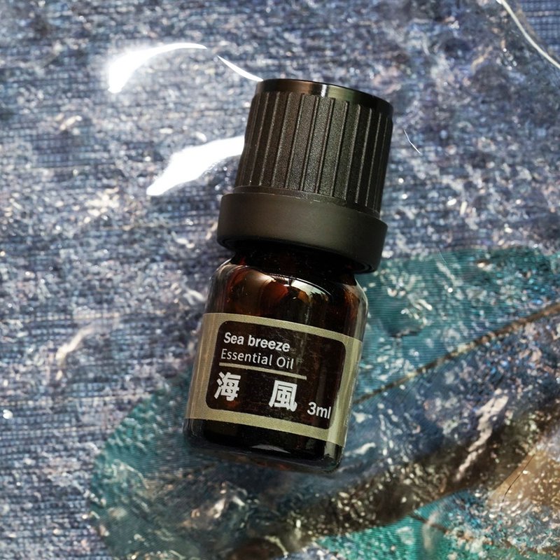 【海風】複方沉香調和精油(1ml/3ml) - 香氛/精油/擴香 - 玻璃 咖啡色