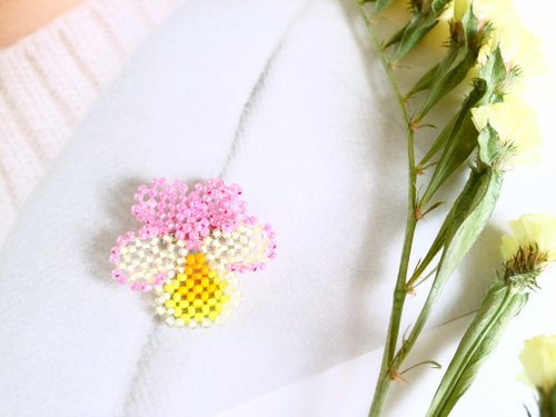 Heart Bouquet 1輪売りパンジーのブローチC 繊細 レース ビオラ 菫 すみれ 三色菫 三色すみれ ピンク 黃 イエロー かわいい
