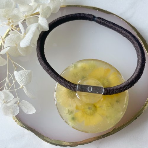 レジン ヘアゴム ローズピンク 花かんざし マトリカリア ドライ