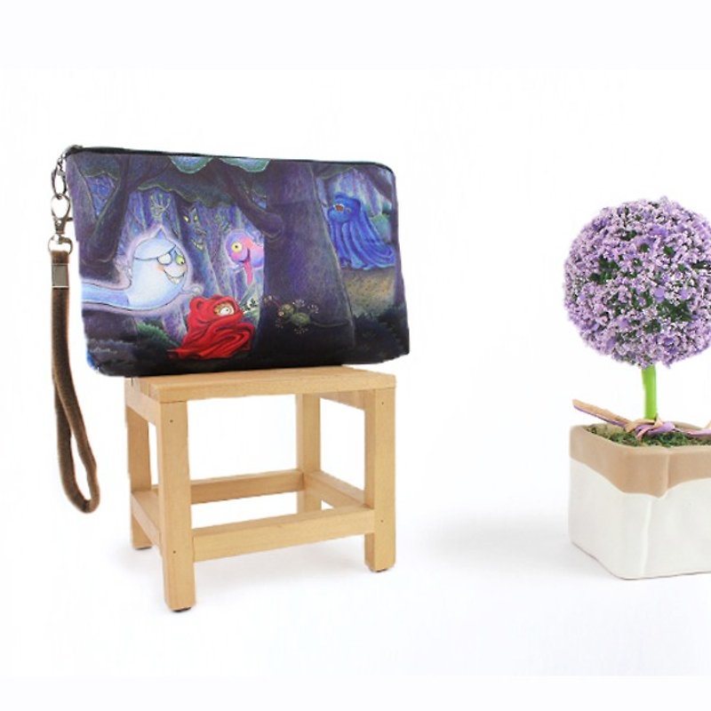 故事化妝包 – 森林裡的紅鬼和藍鬼AO-1607-4D - 化妝包/收納袋 - 其他材質 紫色