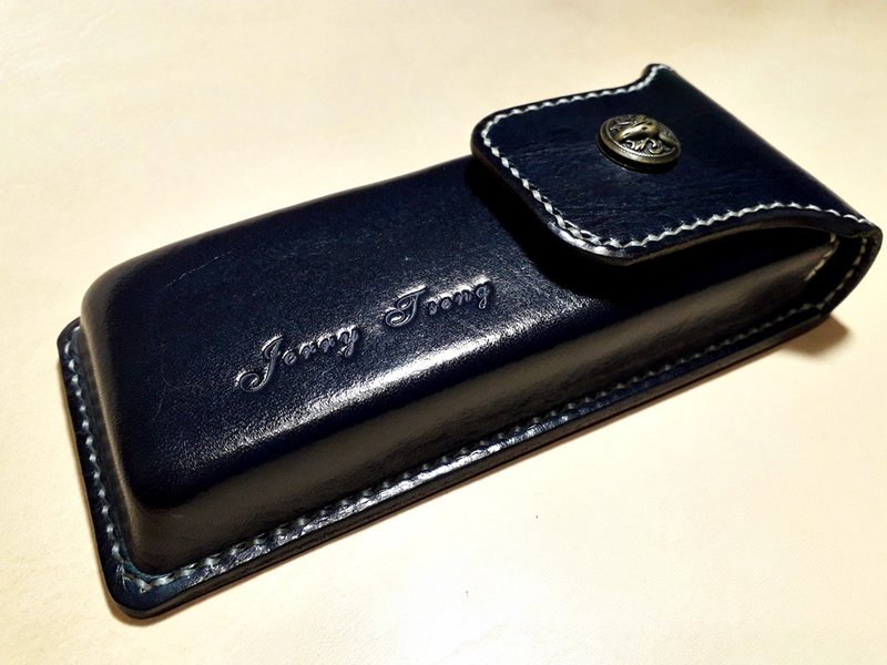 Handcrafted Leather Fountain Pen Pouch, Pen Case for 2 Pens with Movable Divider, Custom Colors, Free Embossing - กล่องดินสอ/ถุงดินสอ - หนังแท้ หลากหลายสี