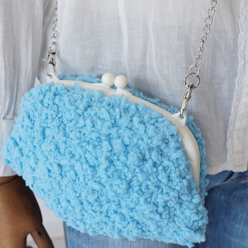 Ba-ba handmade Crochet pouch No.C1602 - 化妝包/收納袋 - 其他材質 藍色