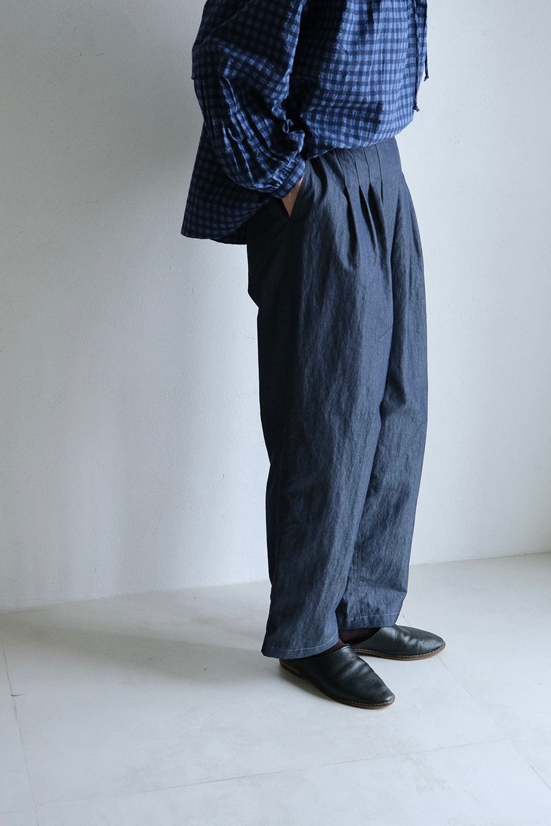 Flex-tuck elasticated tapered trousers - Denim - กางเกงขายาว - ผ้าฝ้าย/ผ้าลินิน 