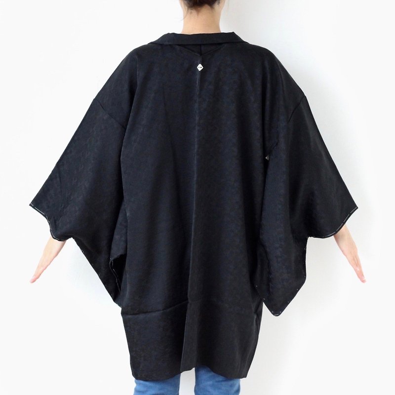 black haori, EXCELLENT VINTAGE, tree kimono, Authentic kimono /3453 - 外套/大衣 - 絲．絹 黑色
