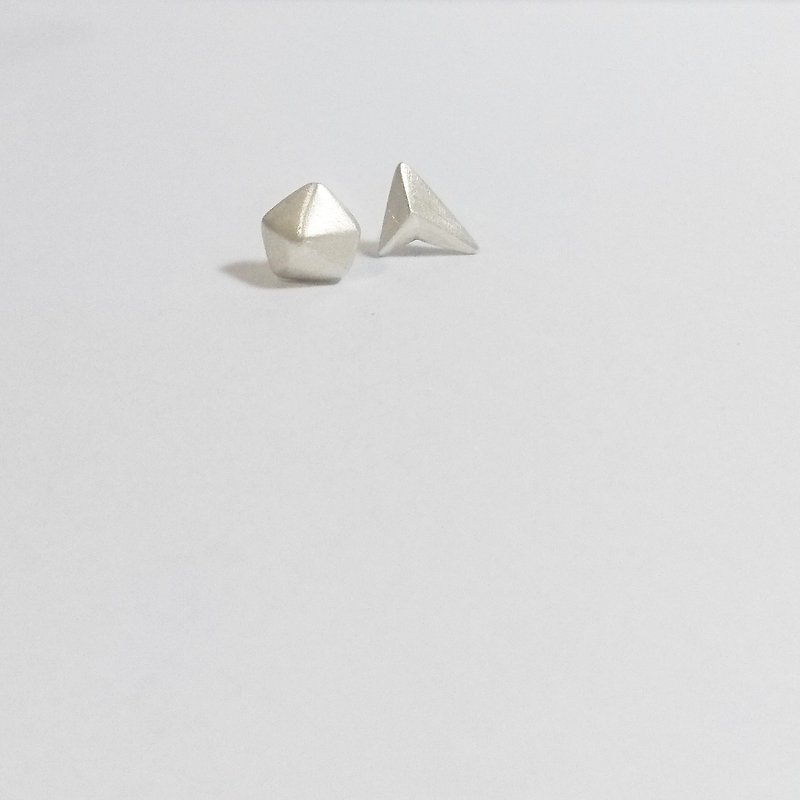 mini幾何山丘與mini飛機耳環-貼耳式 - 耳環/耳夾 - 純銀 銀色