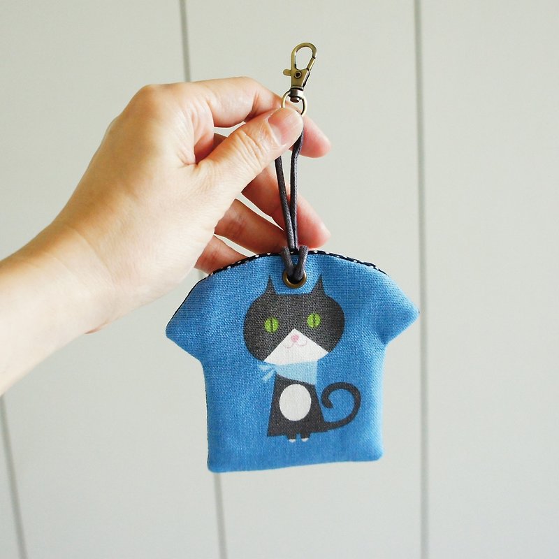 Lovely Japanese cotton and linen [white belly cat T-shirt shape peace symbol bag] poetry sign amulet, gray blue - Omamori - Cotton & Hemp Blue