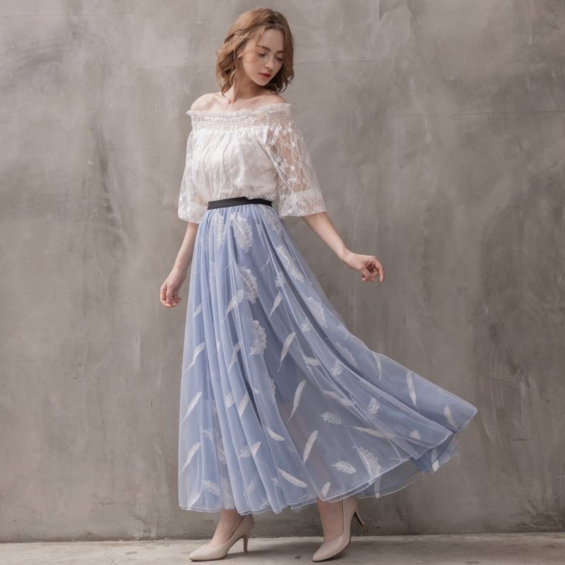 Light dancing and flying feathers Phyllis gauze skirt blue - กระโปรง - เส้นใยสังเคราะห์ สีน้ำเงิน