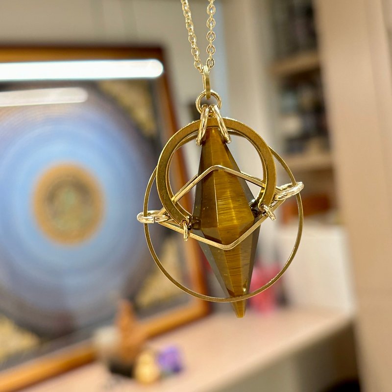 [Rising Sun Emmanuel] Yellow Stone Bronze Necklace Pendulum Confidence Courage Wealth Luck - สร้อยคอ - ทองแดงทองเหลือง สีทอง