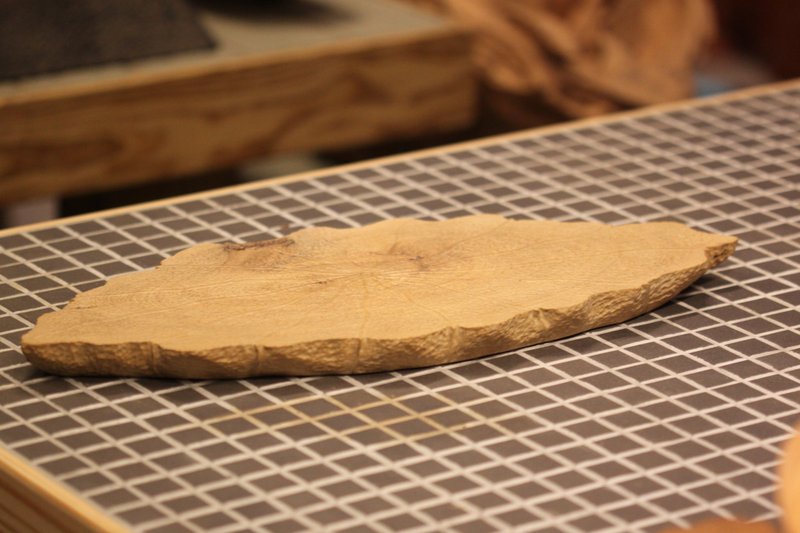 【送禮好物】台灣肖楠 荷葉盤 乾泡盤 手工雕刻 三峽日月坊出品 - 盤子/餐盤/盤架 - 木頭 