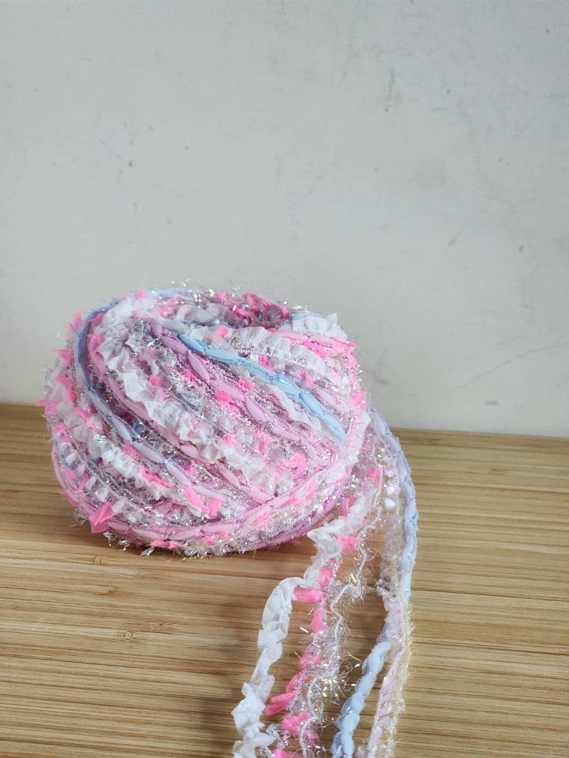 日本混合紗線　1350公分 ( 29.8g ) - 編織/刺繡/羊毛氈/縫紉 - 其他人造纖維 粉紅色