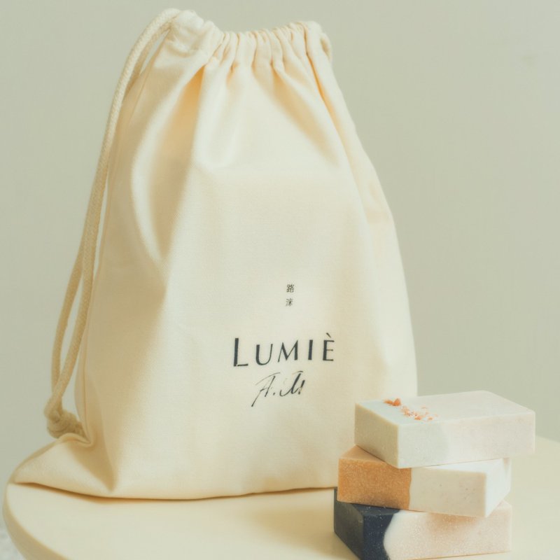 【New Arrival】 Gift Bag (Dook Premium Salt Soap Three-Piece Set) - สบู่ - วัสดุอื่นๆ 