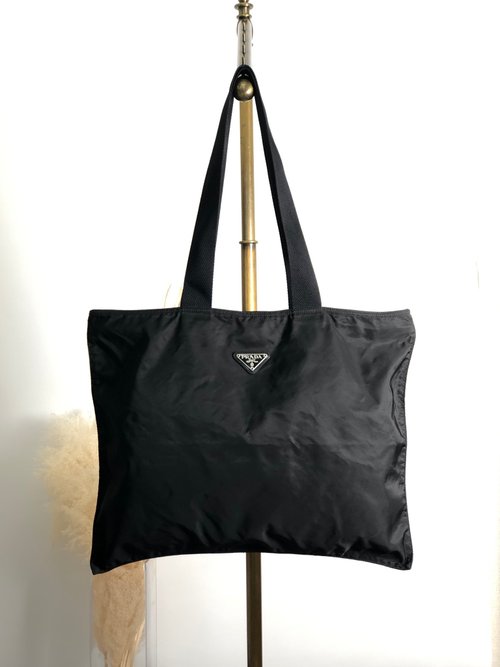 国内発送 プラダ トライアングル ロゴ バケット トート PRADA プラダ トライアングルロゴ ナイロン バケツ トートバッグ