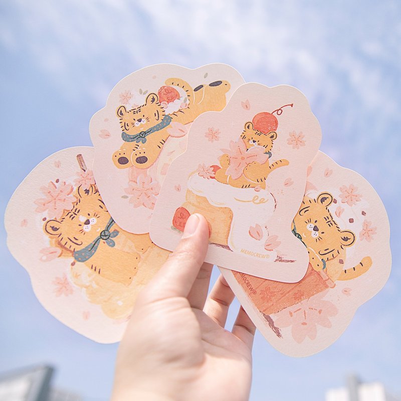 PONGPONGFU Peng Peng Hu | Cherry Blossom Dessert Alien Postcard - การ์ด/โปสการ์ด - กระดาษ 