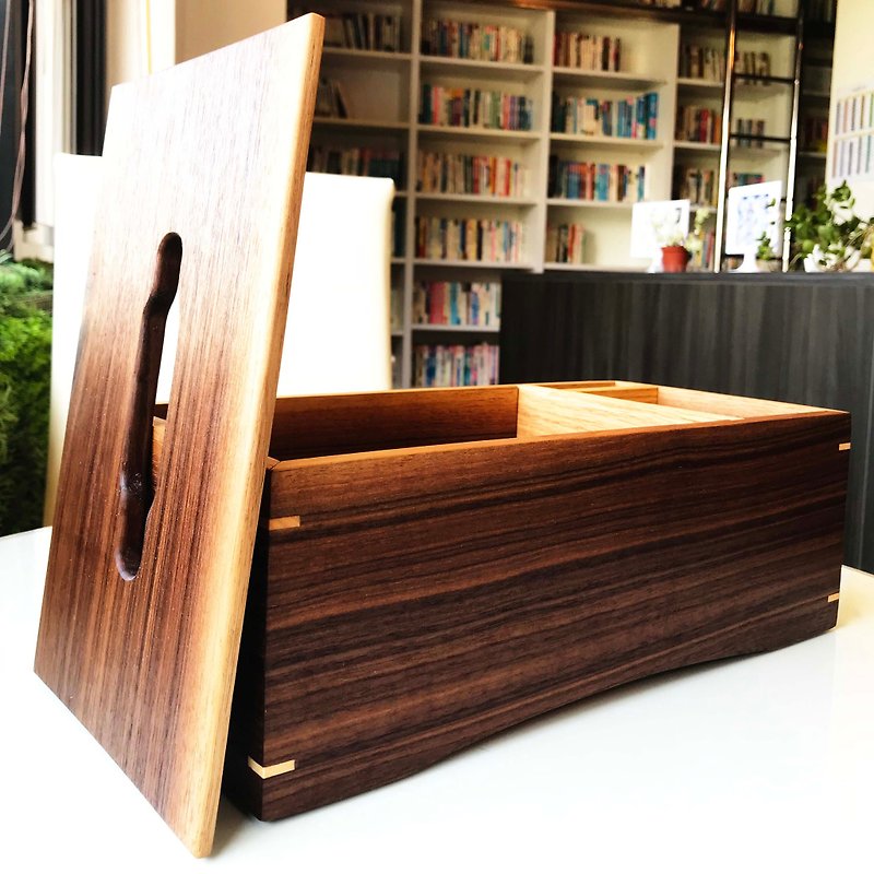 [Lesi Design] Solid wood surface paper box, sanitary paper box, pen holder storage area - กล่องทิชชู่ - ไม้ 