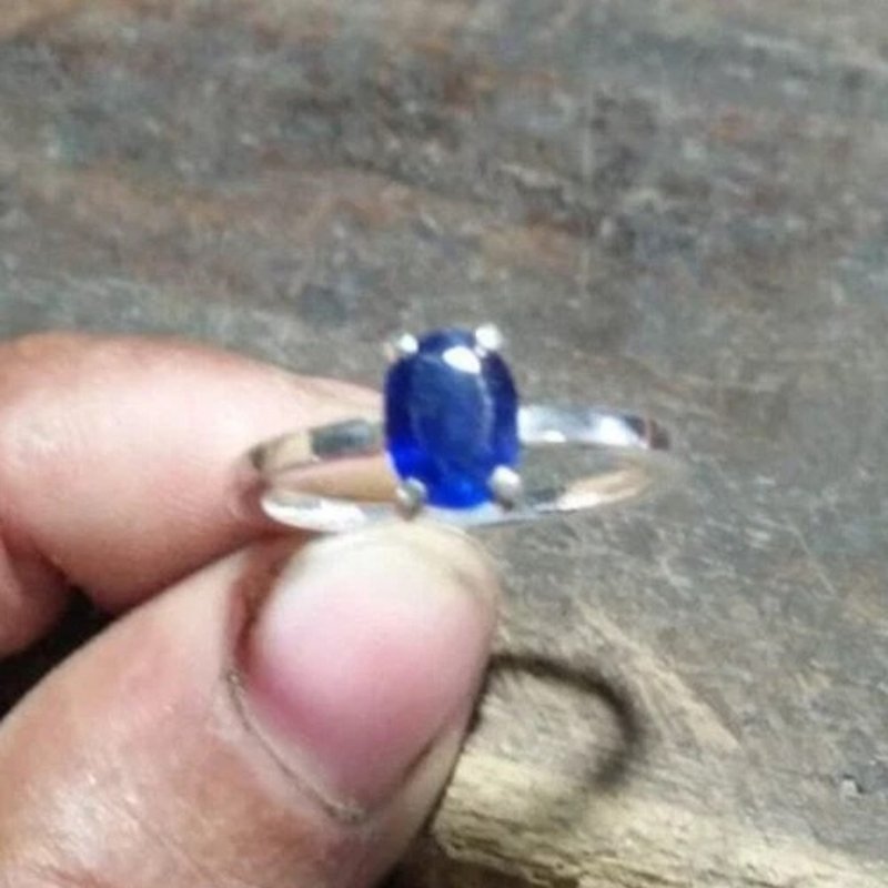 Natural Blue Sapphire Engagement Ring Ceylon Sapphire Engagement Ring Sapphire - 戒指 - 寶石 藍色