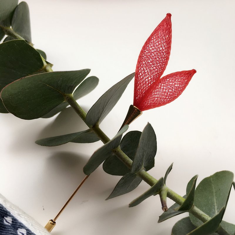 French handmade nylon flower brooch _ bright red - เข็มกลัด - เส้นใยสังเคราะห์ สีแดง