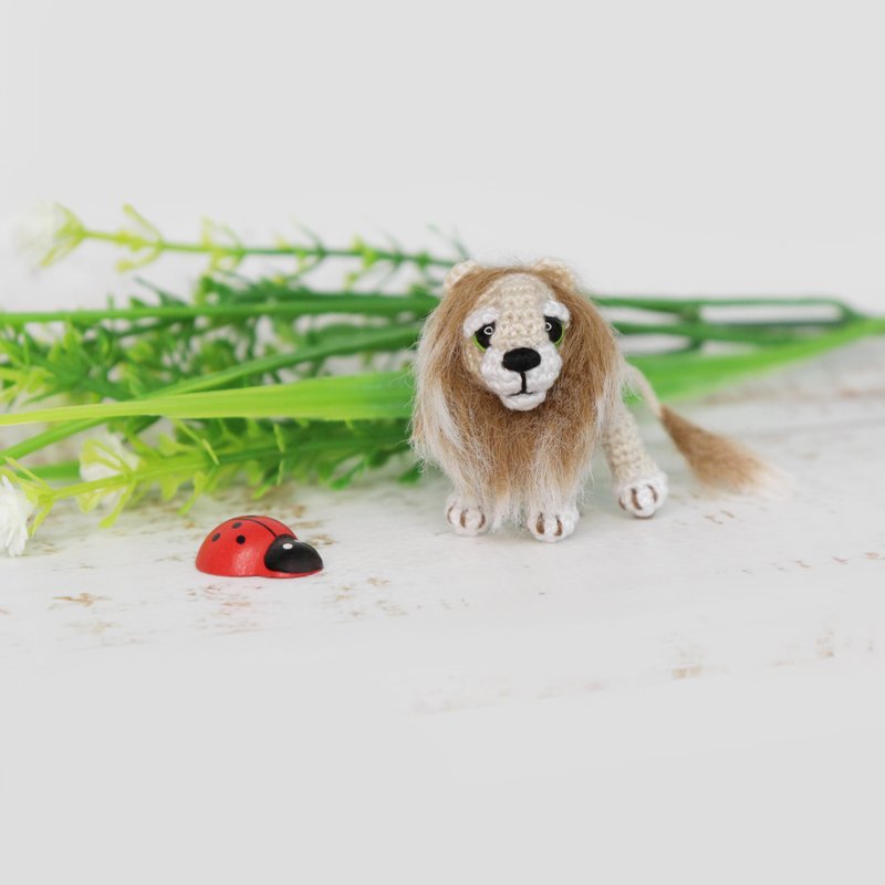 Crochet pattern Micro Lion, PDF Digital Download, DIY mini amigurumi tutorial - 手工藝教學/工具書 - 其他材質 