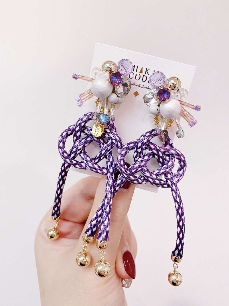 [Hefeng Series] Handmade beaded various ways to wear purple lucky knot ear acupuncture/ Clip-On - ต่างหู - วัสดุอื่นๆ สีม่วง