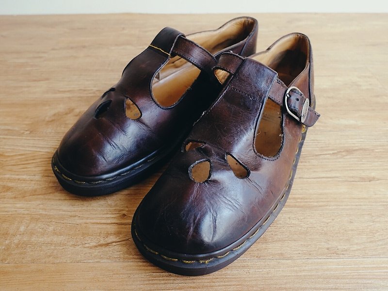 Vintage Shoes / Dr.Martens Master Martin / Mary Jane Shoes no.4 - รองเท้าหนังผู้หญิง - หนังแท้ สีนำ้ตาล