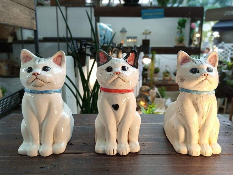 British Shorthair Cat for Decoration - เซรามิก - ดินเผา ขาว