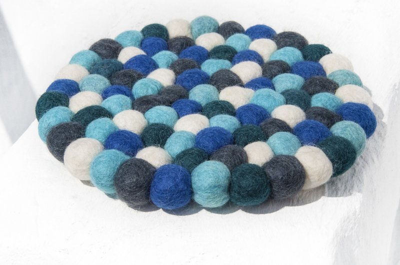 Camping props kitchen wool felt rainbow potholder potholder wool felt potholder-blue Pacific - ผ้ารองโต๊ะ/ของตกแต่ง - ขนแกะ หลากหลายสี