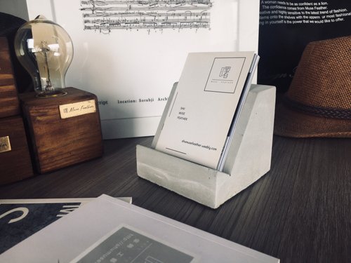 曙muse feather 曙MUSE 極簡梯形水泥名片架 手機架 辦公室 擴香石 手作 創意